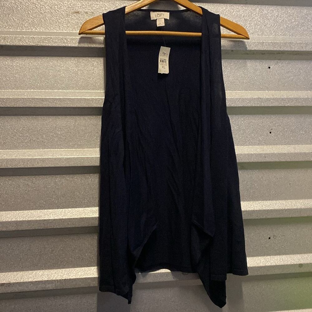 Ann Taylor Loft navy new with tags shark bite button down‎ tunic top tank